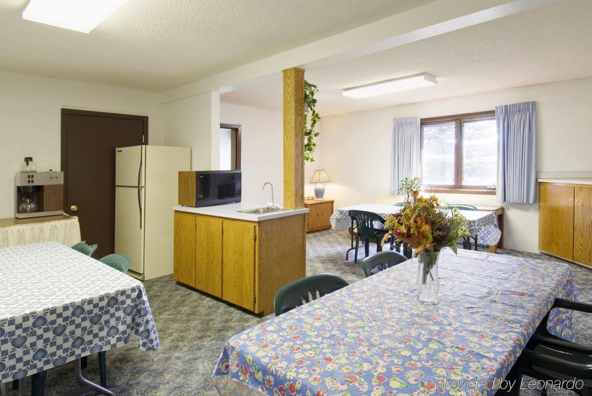 Americas Best Value Inn Laramie Oda fotoğraf